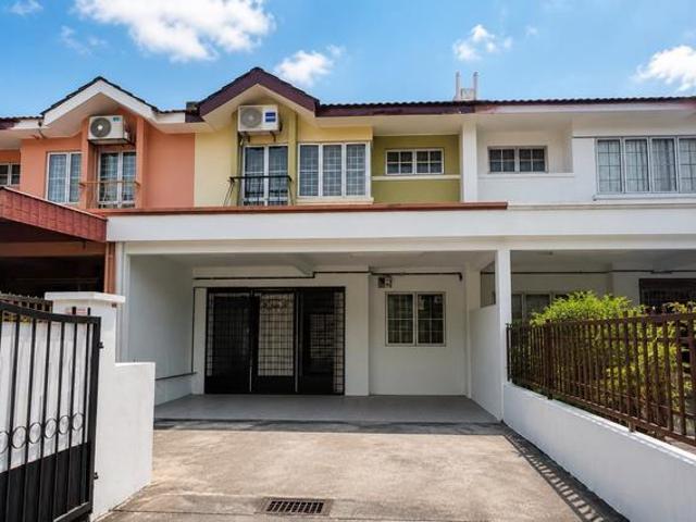 Freehold Extended Kitchen 2Storey Terrace House 4b3b Puchong utama