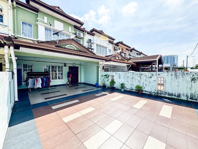 FREEHOLD FACING OPEN Double Storey Bandar Bukit Tinggi 2 Klang