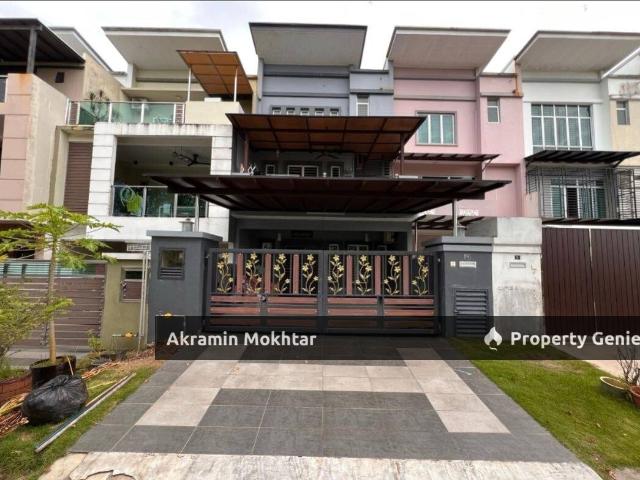 Freehold, Facing Open & Renovated | 2.5 Storey Terrace Maya Height, Bandar Seri Alam, Masai, Johor Bharu