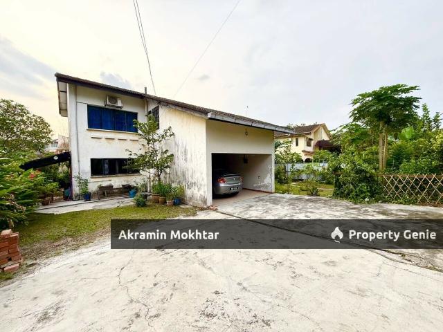 Freehold, Facing Open & Renovated | Double Storey Bungalow Kampung Tunku, Petaling Jaya