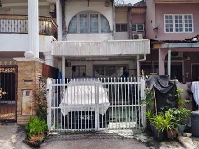FREEHOLD FACING PLAYGROUND 2 Storey Terrace Fasa 5 Taman Sri Gombak