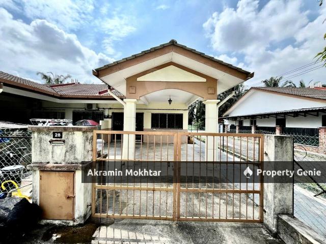 Freehold, Facng Open & End Lot | Single Storey Intermediate House, Taman Iram Perdana, Telok Panglima Garang