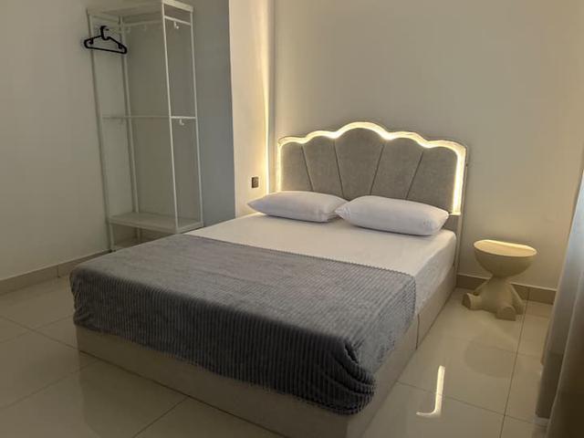 FreeHold Full Loan Furnished Strategic Location High Demand