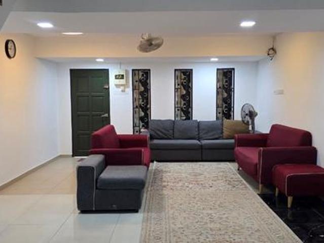 Freehold Fully Extended 2sty House Taming Jaya Balakong Seri Kembangan