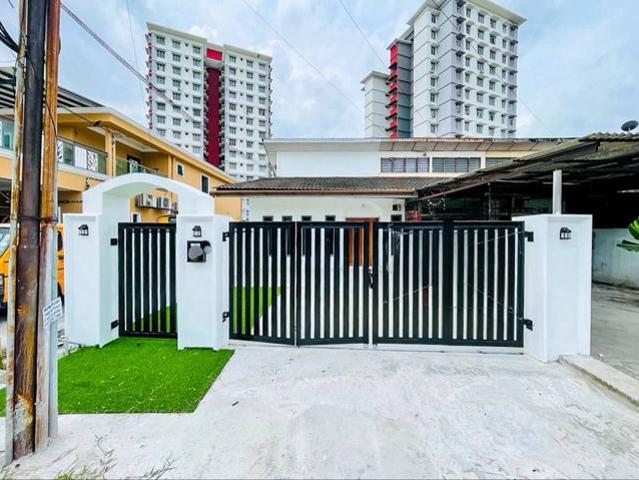 FREEHOLD FULLY EXTENDED Single Storey Terrace TAMAN PETALING INDAH