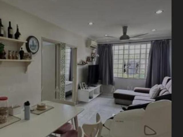 FREEHOLD FULLY RENOVATED Pangsapuri Orkid Bukit Serdang 3R2B