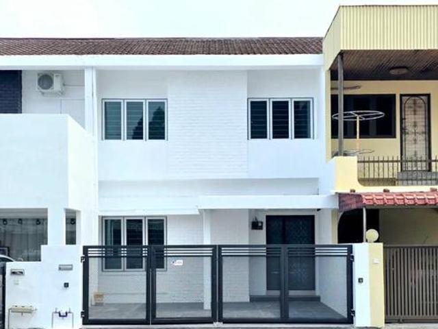 Freehold Fully Refurbished 2sty Ipoh Garden East Ipoh