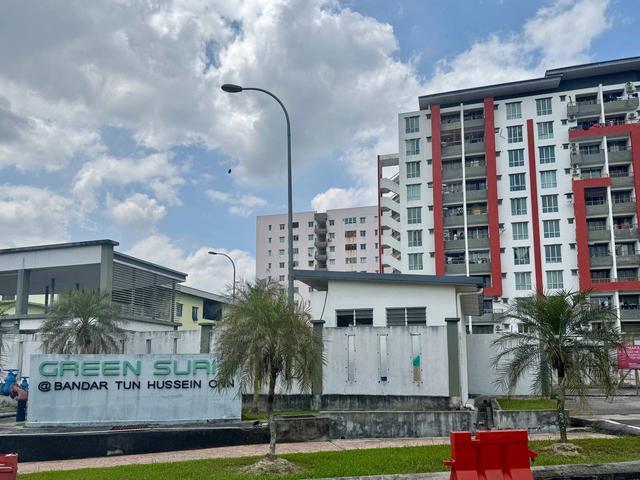 FREEHOLD Green suria apartment bandar tun hussien onn cheras