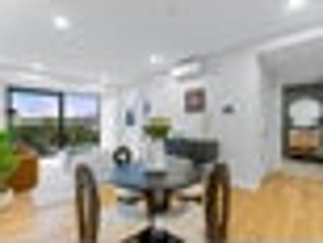 Freehold in Prime Location