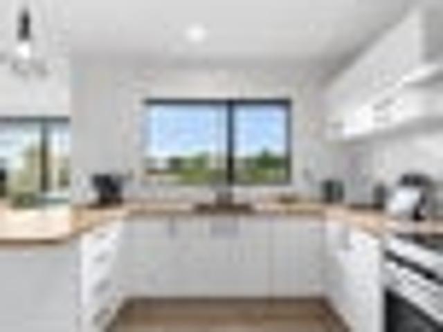 FREEHOLD | INTERNAL GARAGE | HEALTHY HOMES