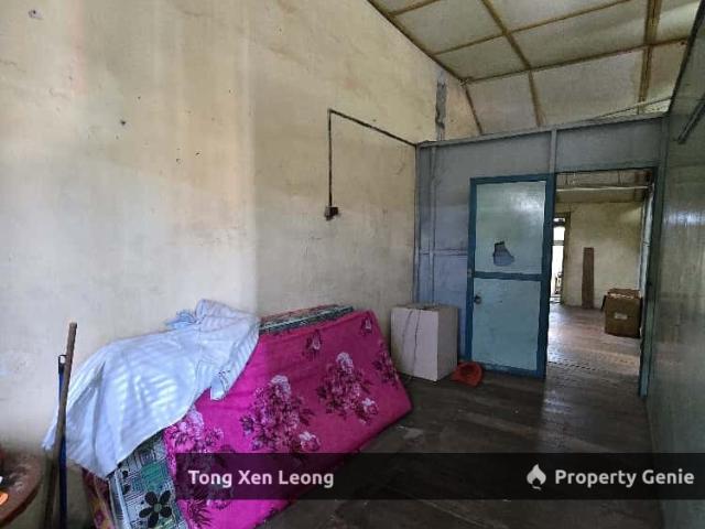 Freehold kampung kuli double storey shophouse for sale !