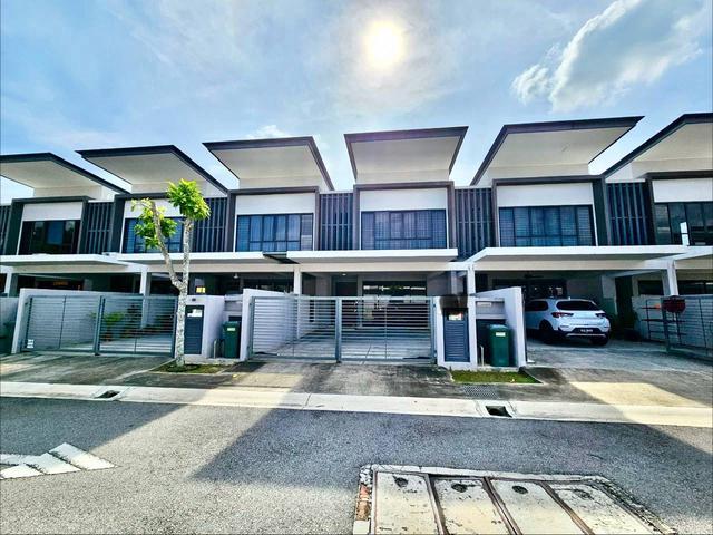 FREEHOLD Kajang east precint 2 bandar teknologi kajang