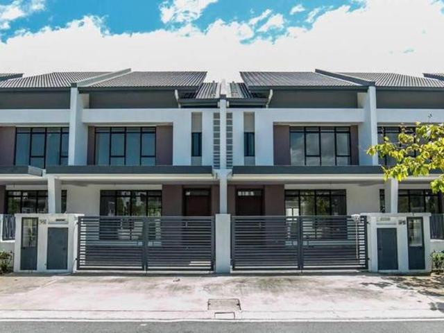 Freehold l Full Loan2Storey House M Residence 1 Rawang AEON 22x80