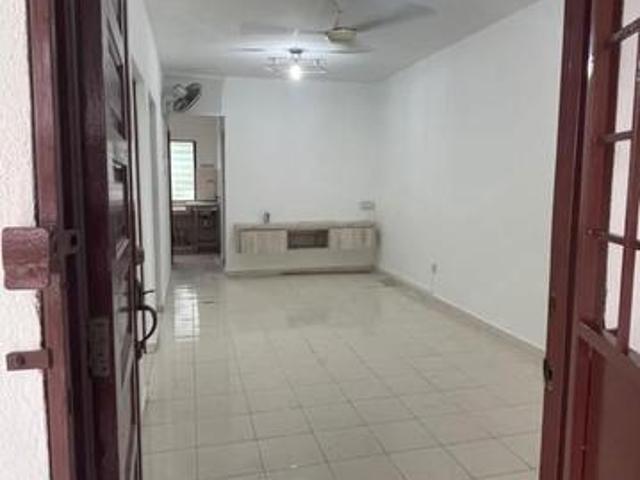 Freehold Low Cost Pangsapuri Teratai L6 Mahkota Cheras BMC Mall