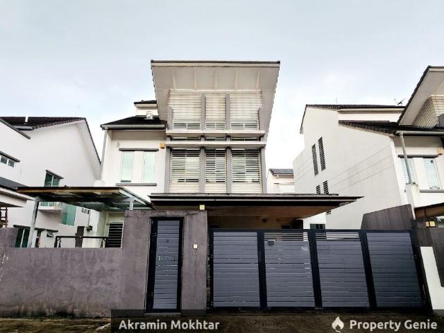 Freehold & Modern Design & Ready to Move in | 3 Storey Zero Lot Bungalow, Phase 1, USJ Height, Subang Jaya