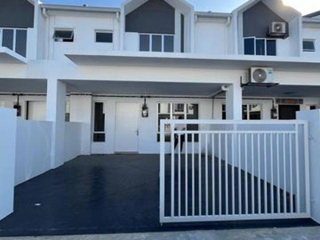 FREEHOLD NEW HOUSE Double storey Taman Bukti Eka Sendayan