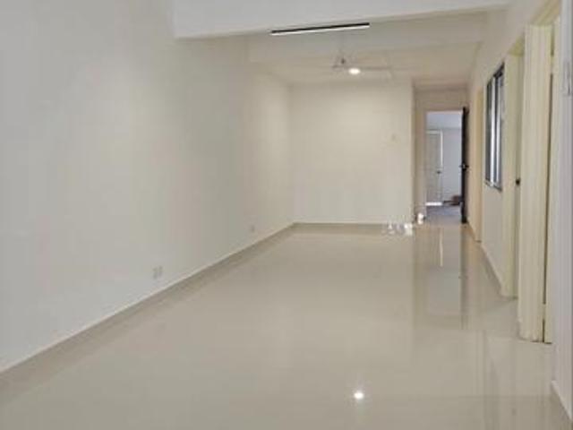 Freehold Non Bumi Taman Greenwood Renovated Cantik 20x80ft Gombak