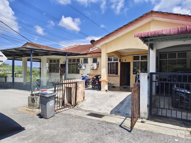 FREEHOLD NON BUMI Single Storey Terrace Taman Lukut Makmur PD
