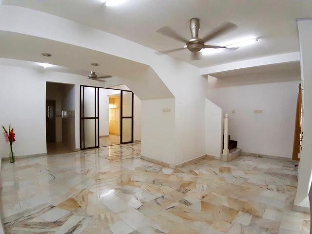 Freehold nonbumi 2 storey terrace Putra Heights for sale