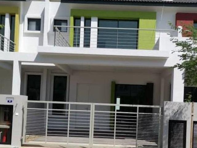 FREEHOLD One Krubong 4 rooms 2 storey terrace GATED AND GUARDED