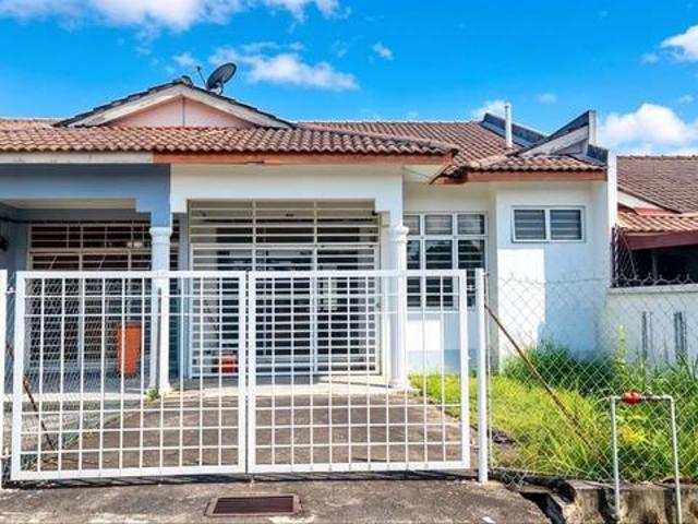 FREEHOLD OPEN Single Storey Terrace Taman Kerisi Mambau S2 FOR SALE