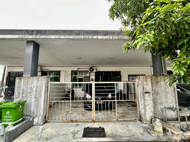 FREEHOLD OPEN TITLE RENOVATED Teres Taman Pandan Aman Kuantan