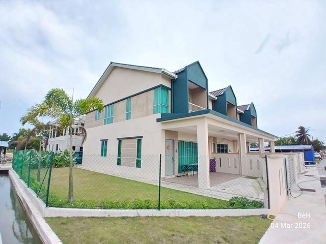 FREEHOLD Opentitle2 Storey Terrace Pekan Sabak Bernam