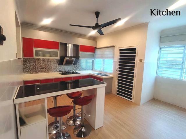 FREEHOLD PARTIAL FURNISHED Puncak Saujana Kajang