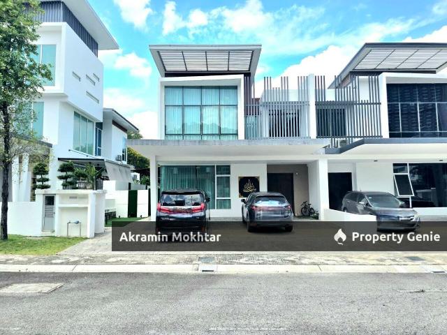 Freehold,Partially Furnished & Renovated | 2 Storey Semi D Evergreen Garden Residence, Persiaran Garden Residence 2 63100 Cyberjaya