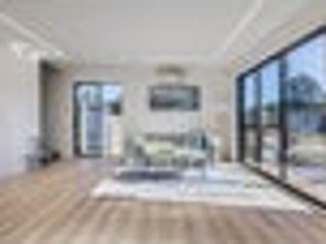 Freehold Prime Location  Brand New Homes