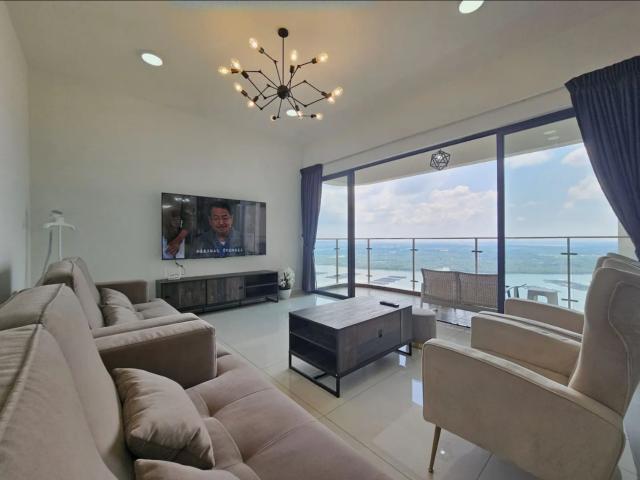 Freehold Puchong Condo ! 399K Can Get 4R3B 1400sqf【Near Central Park】CASHBACK 45K