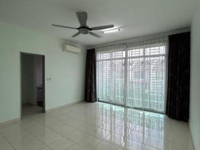FREEHOLD RENOVATED 3sty House Taman Bangi Avenue For Sale