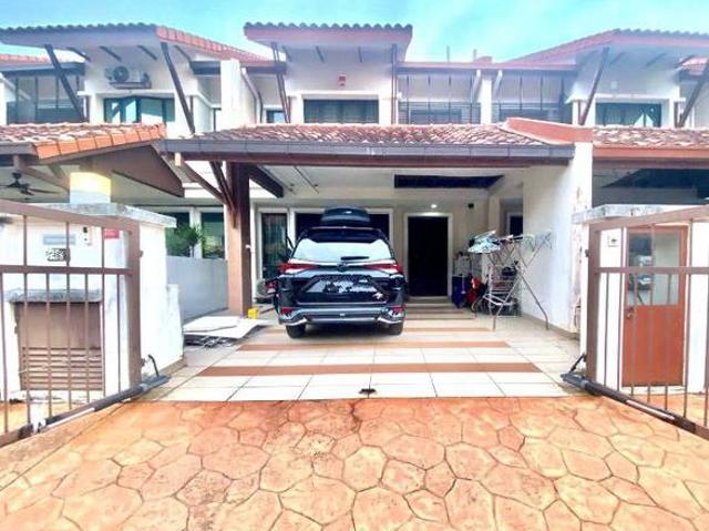 FREEHOLD RENOVATED 2420ft 2 Storey Terrace House Alam Sari Bangi