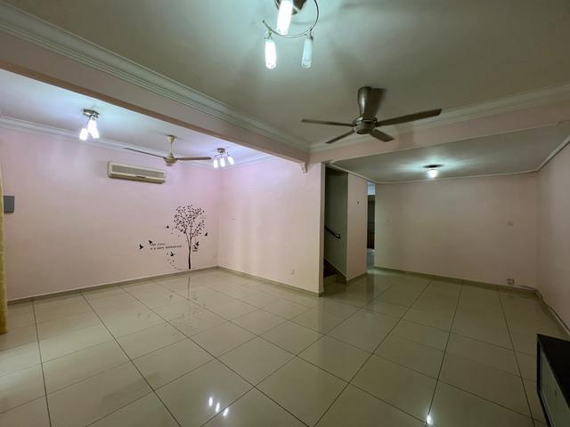 FREEHOLD RENOVATED 2 Storey Taman Cheng Baru Melaka