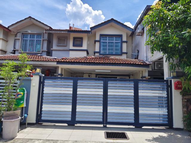 Freehold Renovated 2 Storey Taman Putra Prima 5 Puchong
