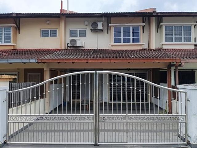 Taman Putra Prima Freehold Renovated 2 Storey Terrace House