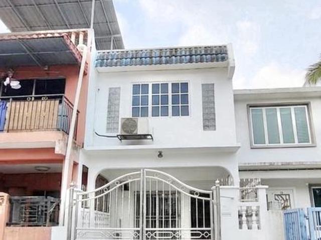 FREEHOLD RENOVATED Double Storey Taman Sri Gombak Near Sekolah