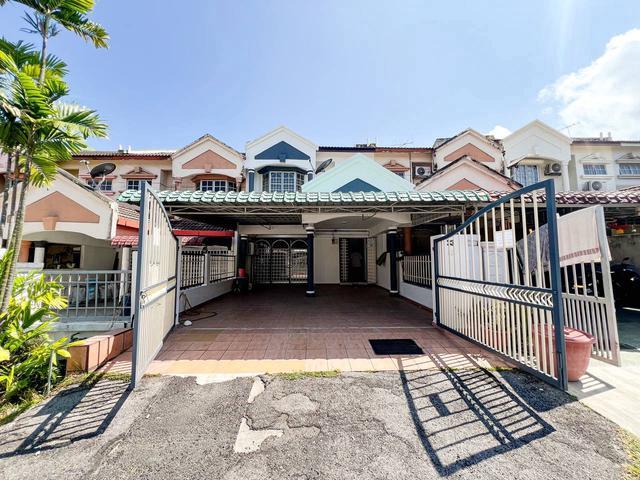 FREEHOLD RENOVATED Double Storey Terrace House Taman Kajang Prima