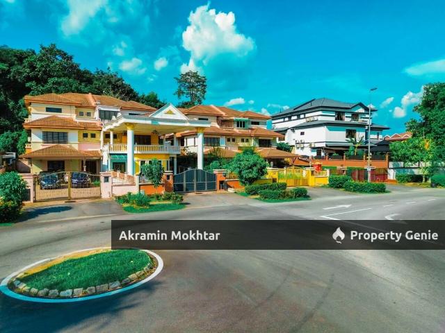 Freehold, Renovated & Furnished | 2.5 Storey Semi D Taman Desa Baru Kajang