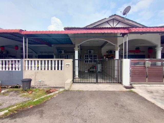 Freehold Renovated House Near EconSave Hutan Melintang Perak