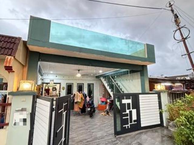 Freehold Renovated single storey 20x80 2r1b Pandamaran Jaya for sales