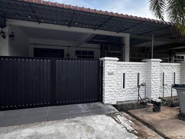 FREEHOLD RENOVATED SINGLE STOREY BUKIT KATIL Melaka
