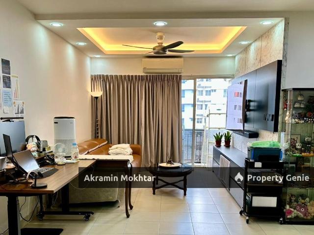 Freehold, Renovated, Partially Furnished & 2 Parking | Apartment Seri Kasturi, Setia Alam For Sale