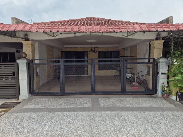Freehold Renovated Teres Setingkat Taman Paya Emas Melaka