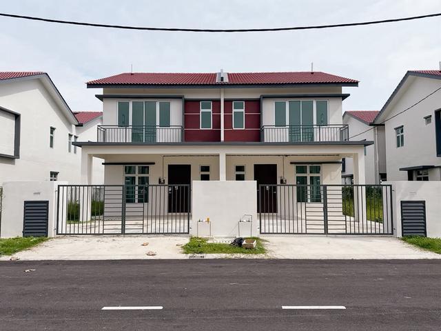 Freehold Ready Move In Extra Land 10ft Double Storey Semi D Jasin Toll