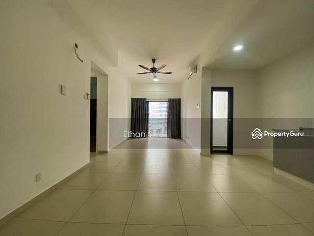 Freehold Reizz Residence KL City Centre Partially Furnished Pool view