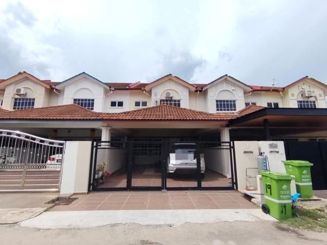 FREEHOLD Rumah Teres 2 Tingkat di Lorong Seri Teruntum Kuantan