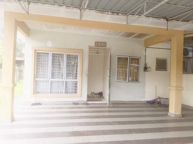 Freehold Semid RAWANG End lot below market