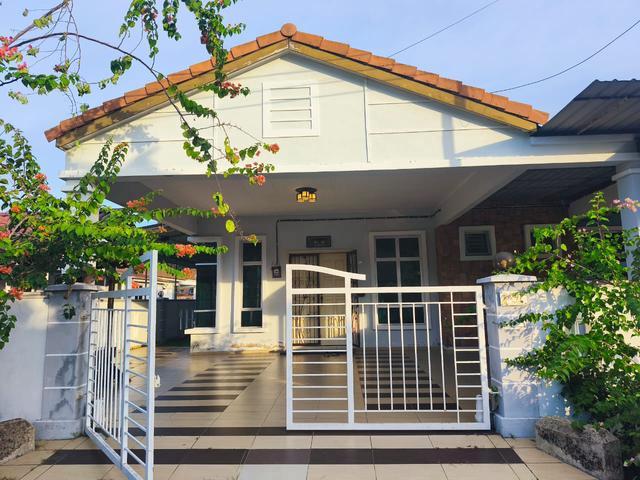 Freehold SemiD Setingkat End Lot Taman Desa Idaman Durian Tunggal