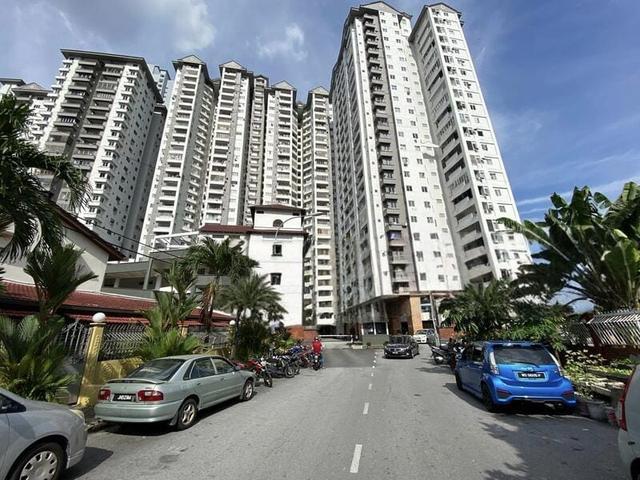 Freehold Setapak Ria Condo Mid Floor 3 rooms 2 bathrooms Limited